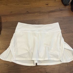 White Lulu Lemon athletic skirt